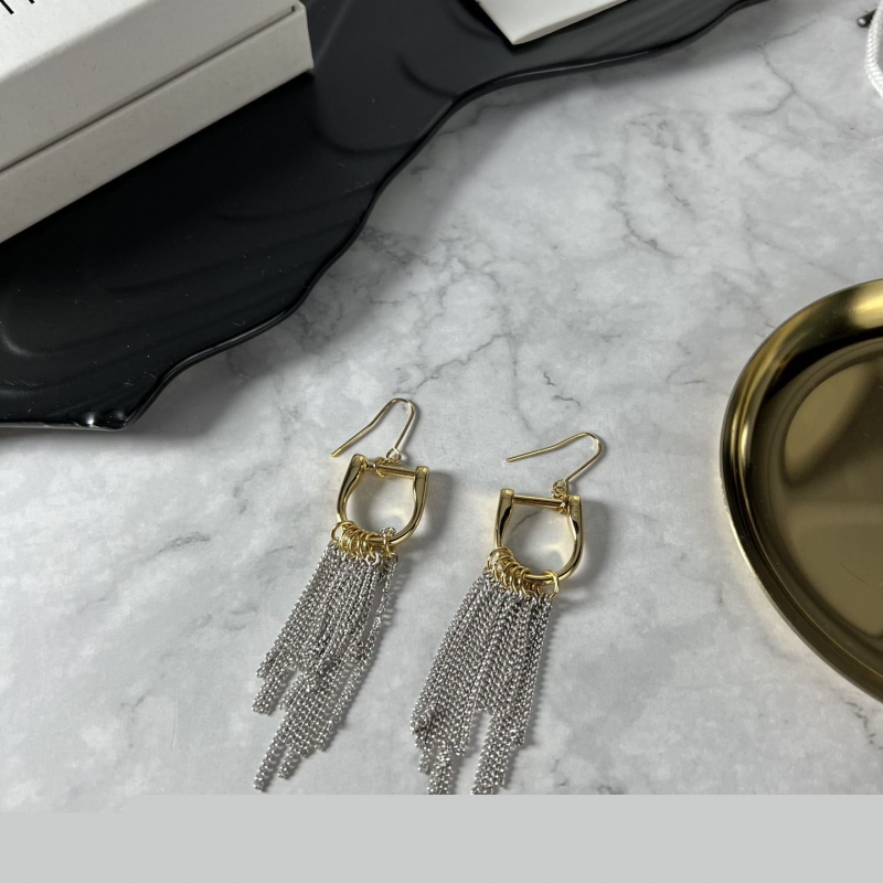 Ce**e earrings